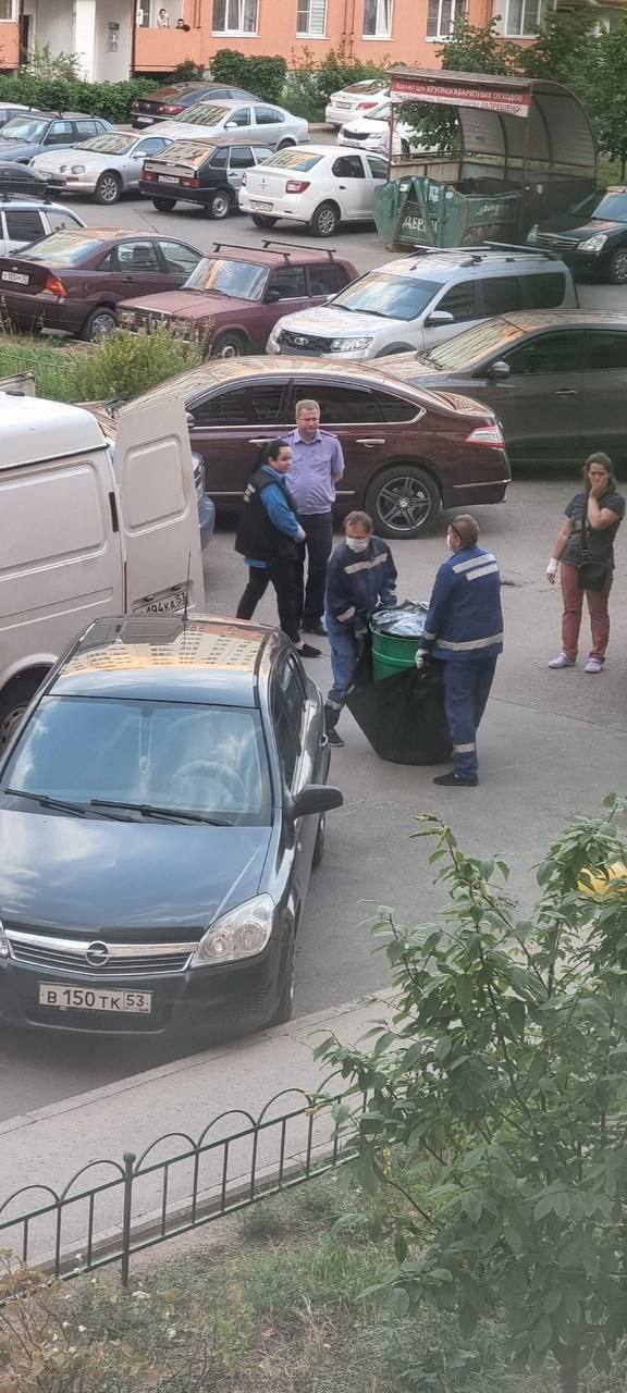 В Великом Новгороде юноша убил свою девушку из-за ревности и прятал  тело в бочке на балконе