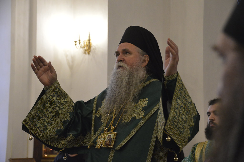 Митрополит Черногорский прибыл на Селигер